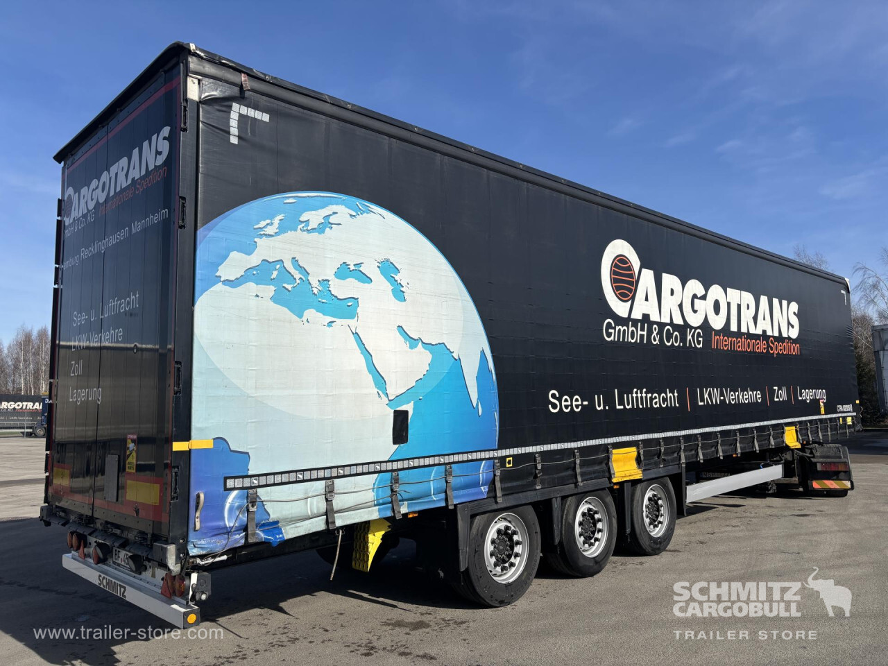 Schmitz Cargobull Curtainsider Mega