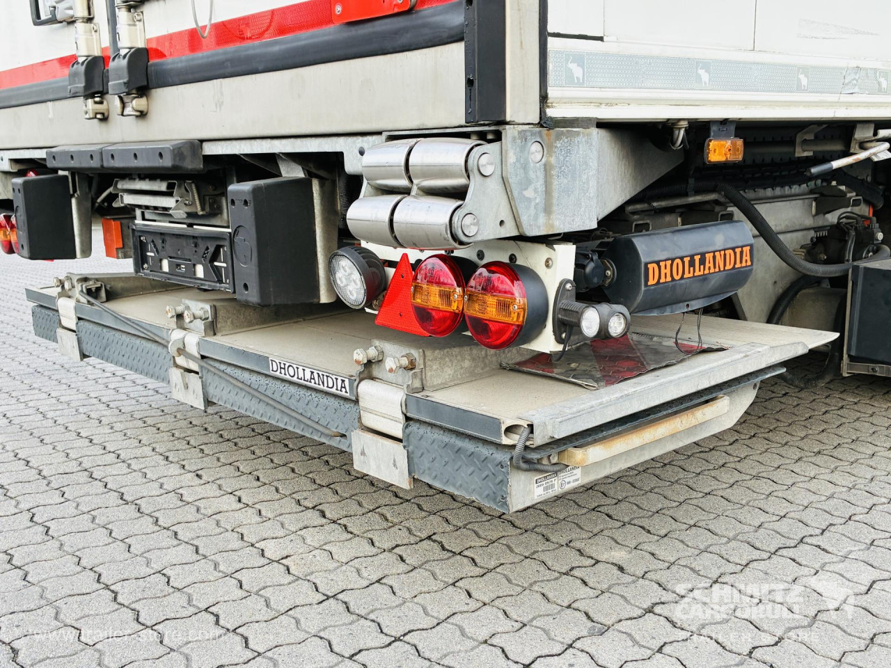 Schmitz Cargobull Tiefkühler Multitemp Trennwand Ladebordwand 