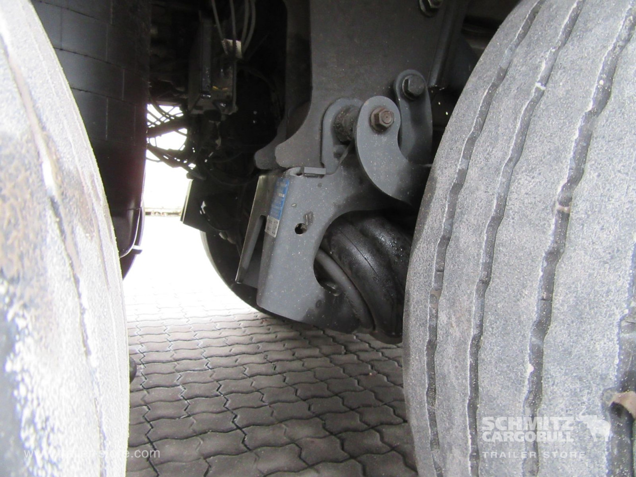 Schmitz Cargobull Tiefkühler Multitemp Trennwand Ladebordwand 