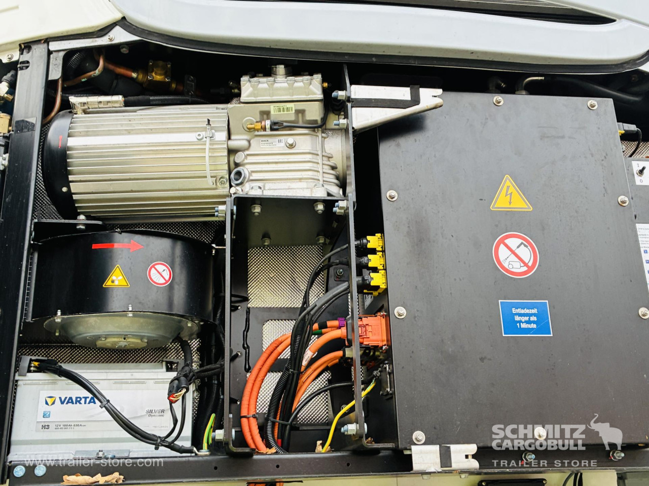 Schmitz Cargobull Tiefkühler Multitemp Trennwand Ladebordwand 