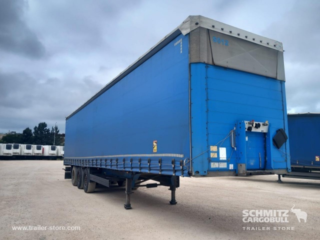 Schmitz Cargobull Curtainsider Coil 