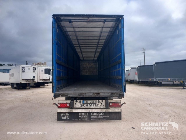 Schmitz Cargobull Curtainsider Coil 