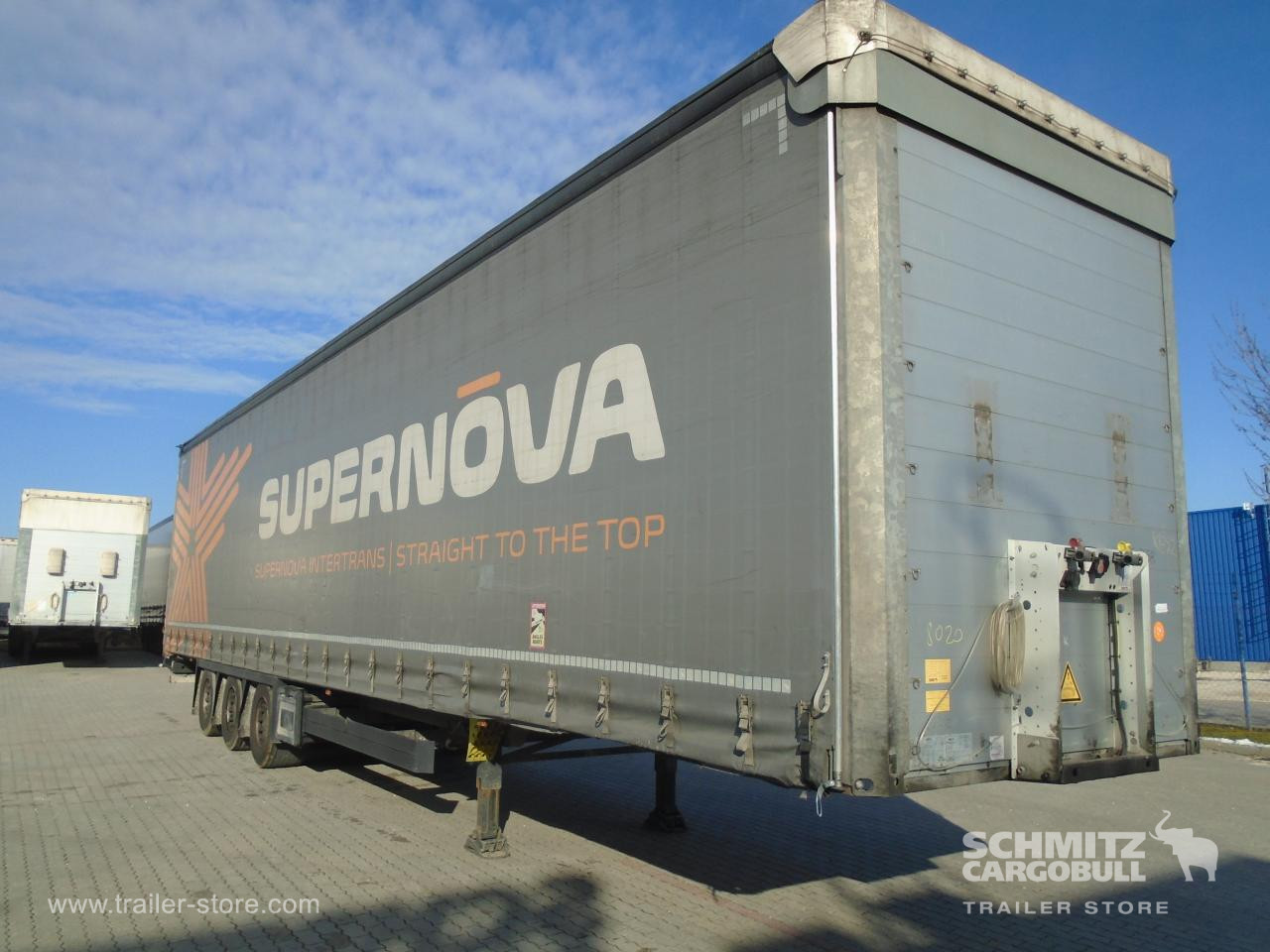 Schmitz Cargobull Curtainsider Mega 