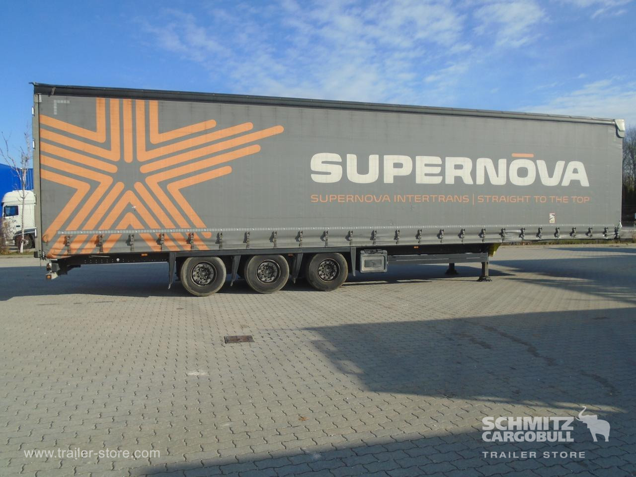 Schmitz Cargobull Curtainsider Mega 