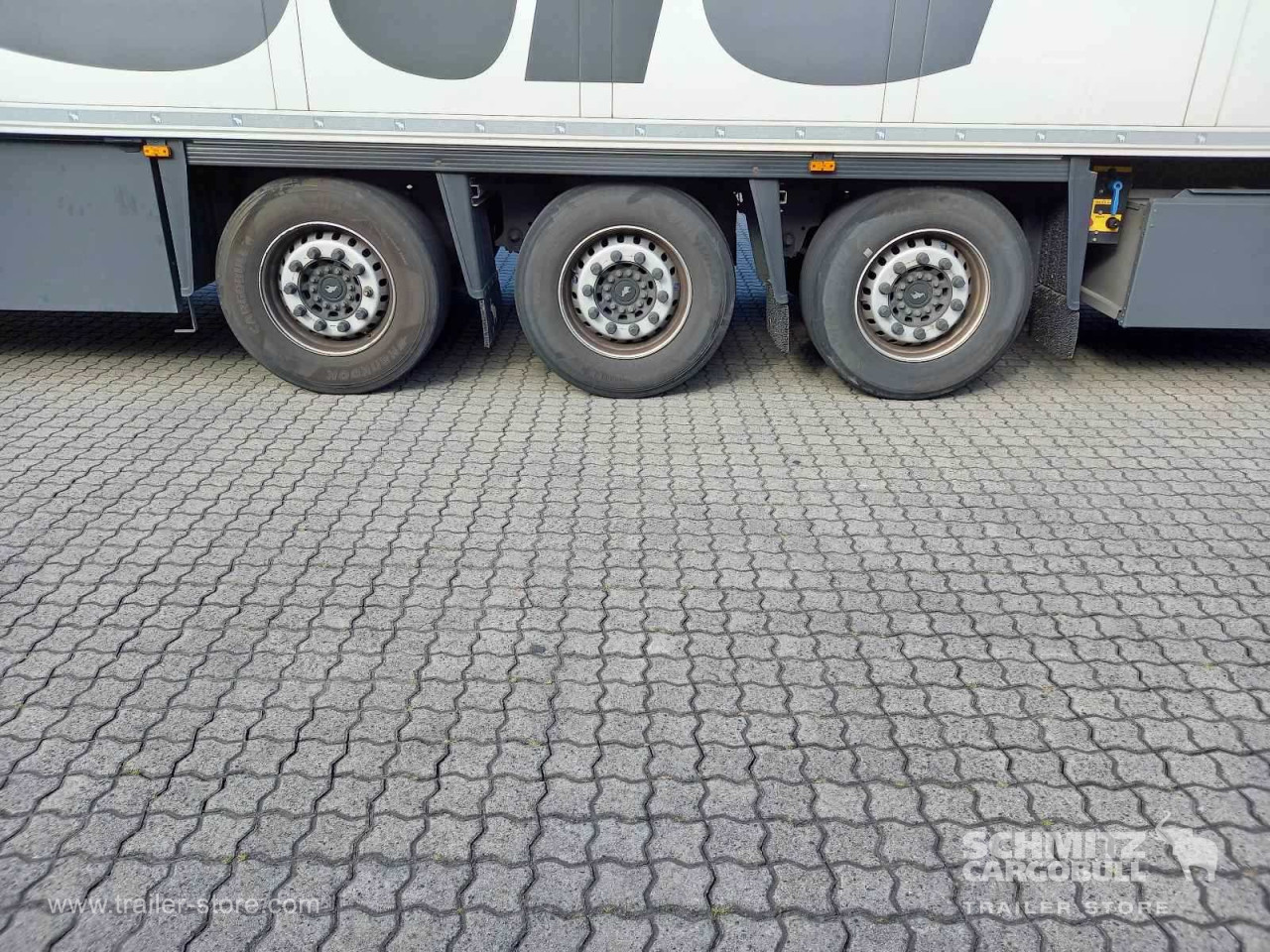 Schmitz Cargobull Tiefkühler Standard Doppelstock Trennwand 