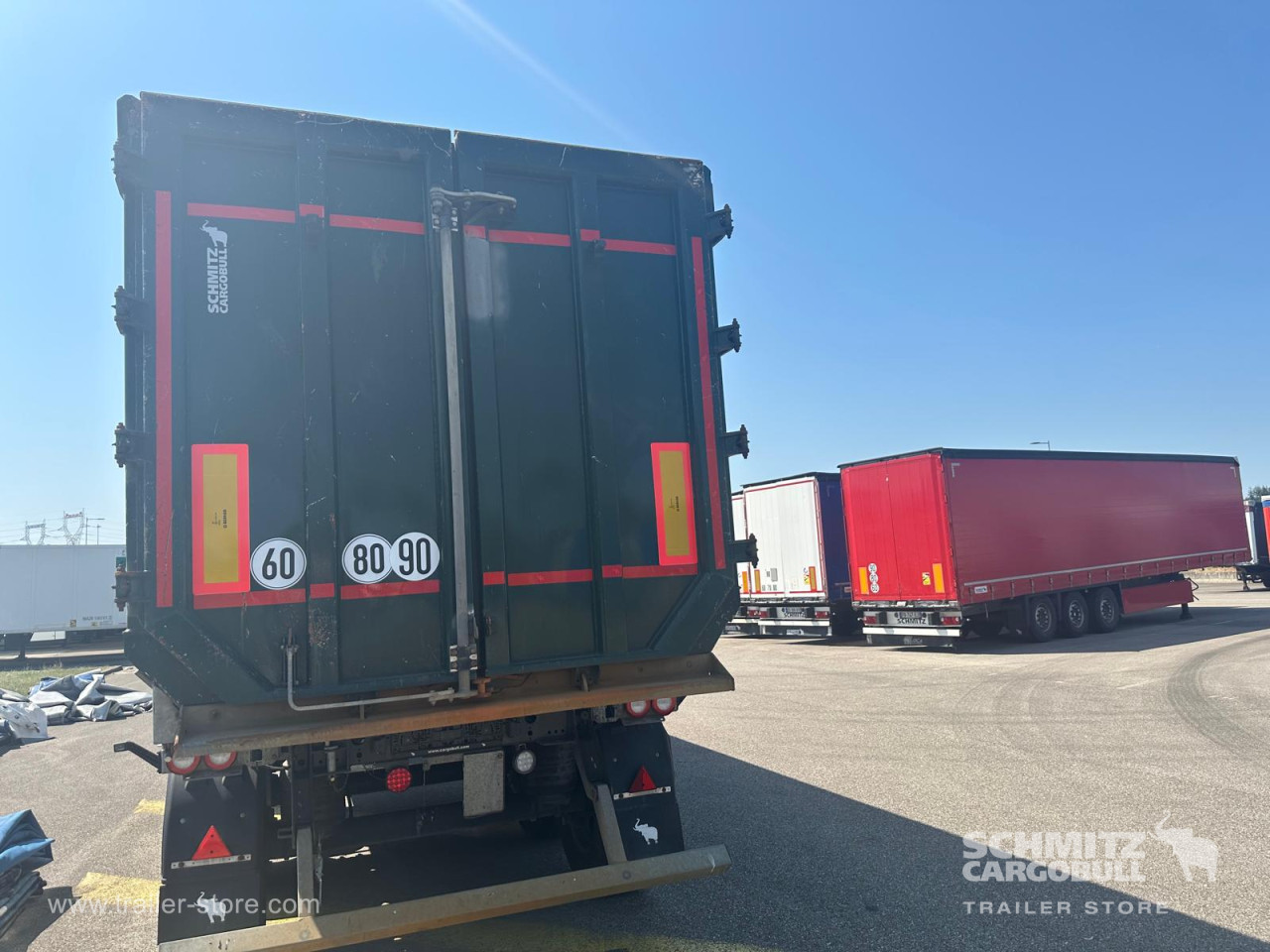 Schmitz Cargobull Semitrailer Tipper Steel-square sided body 55m³ 