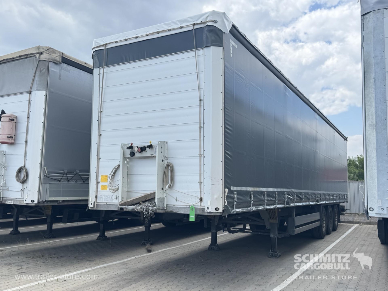 Schmitz Cargobull Curtainsider Standard 