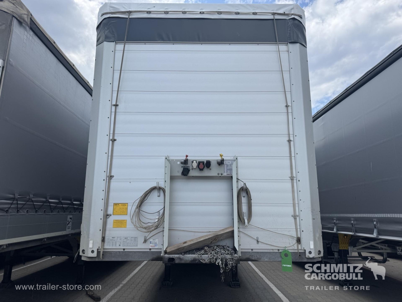 Schmitz Cargobull Curtainsider Standard 