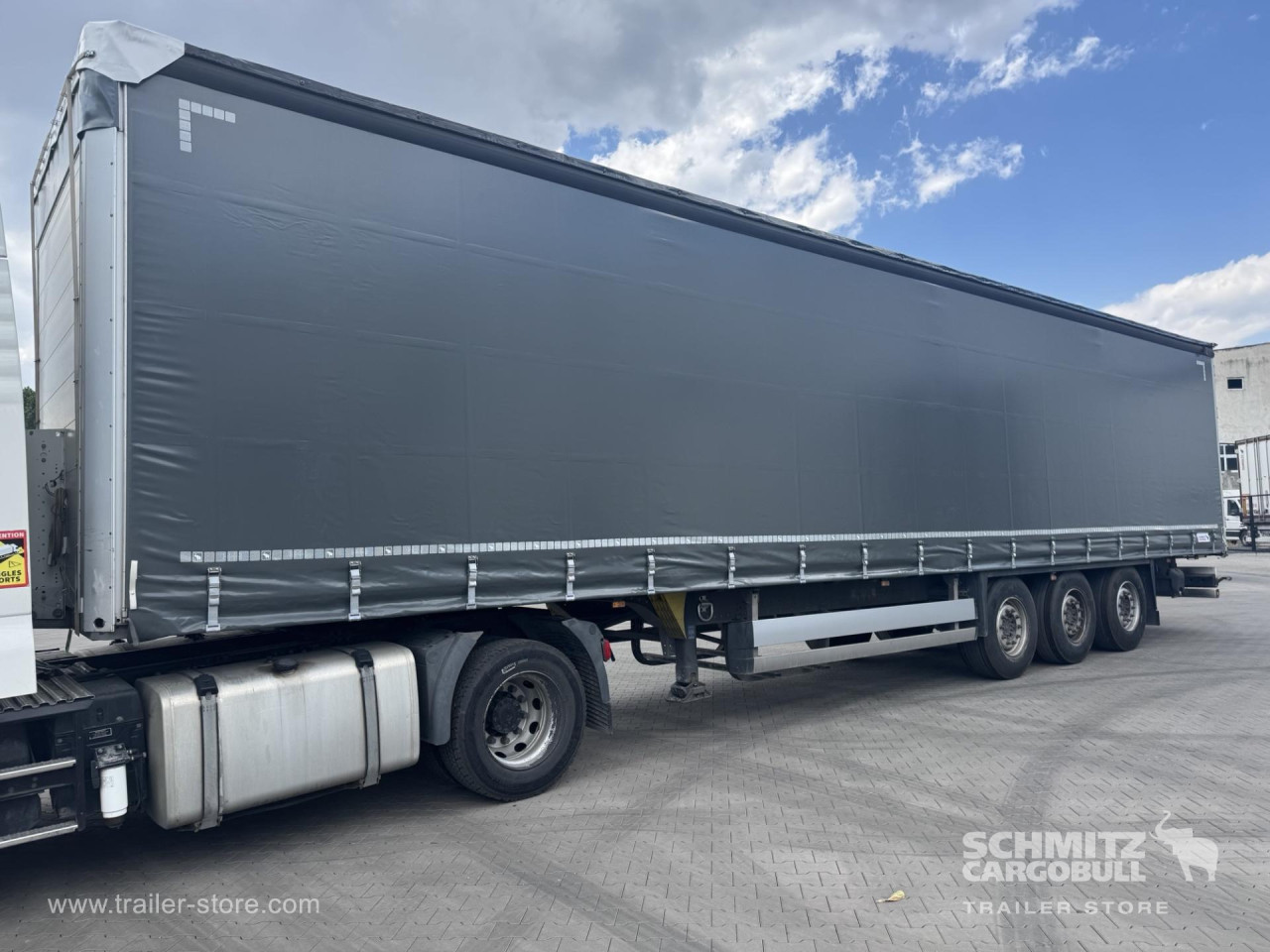 Schmitz Cargobull Curtainsider Standard 