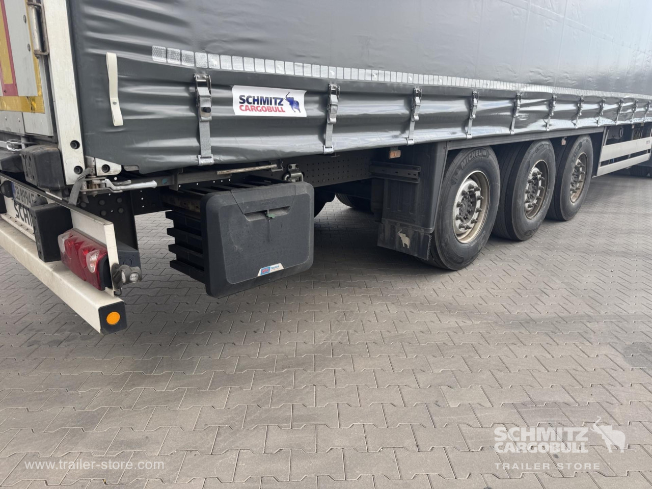 Schmitz Cargobull Curtainsider Standard 