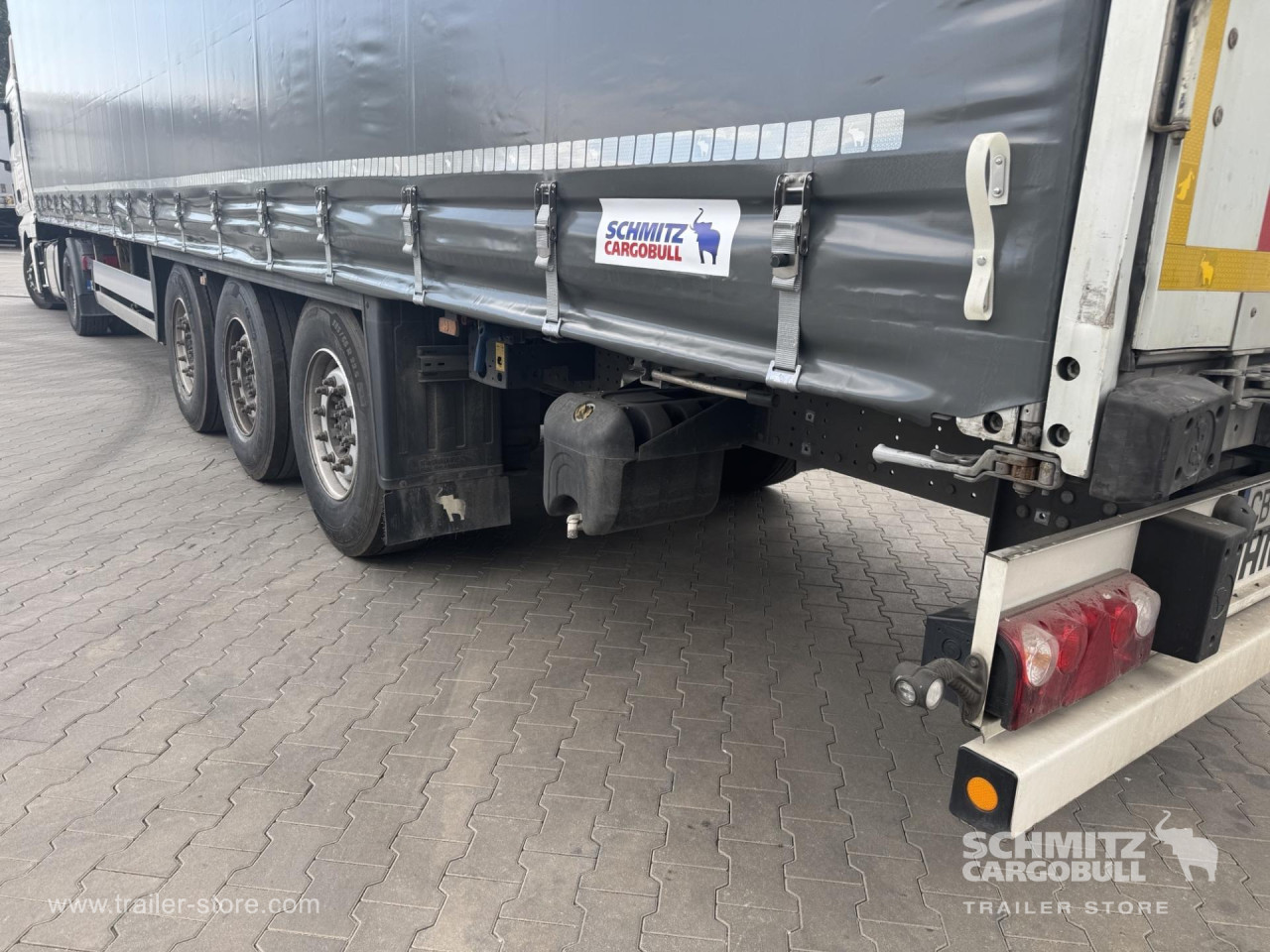 Schmitz Cargobull Curtainsider Standard 