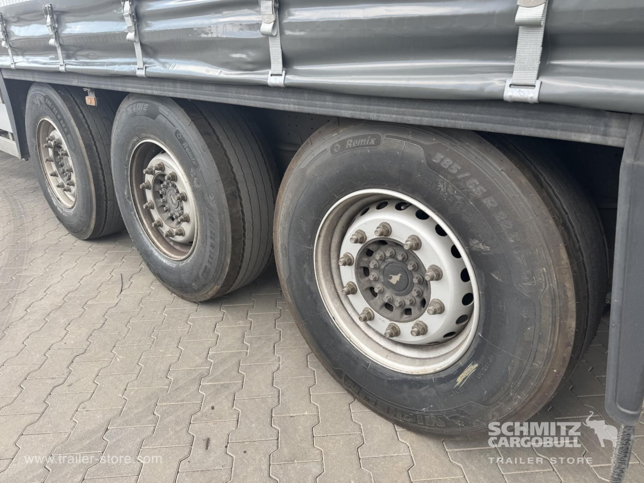 Schmitz Cargobull Curtainsider Standard 