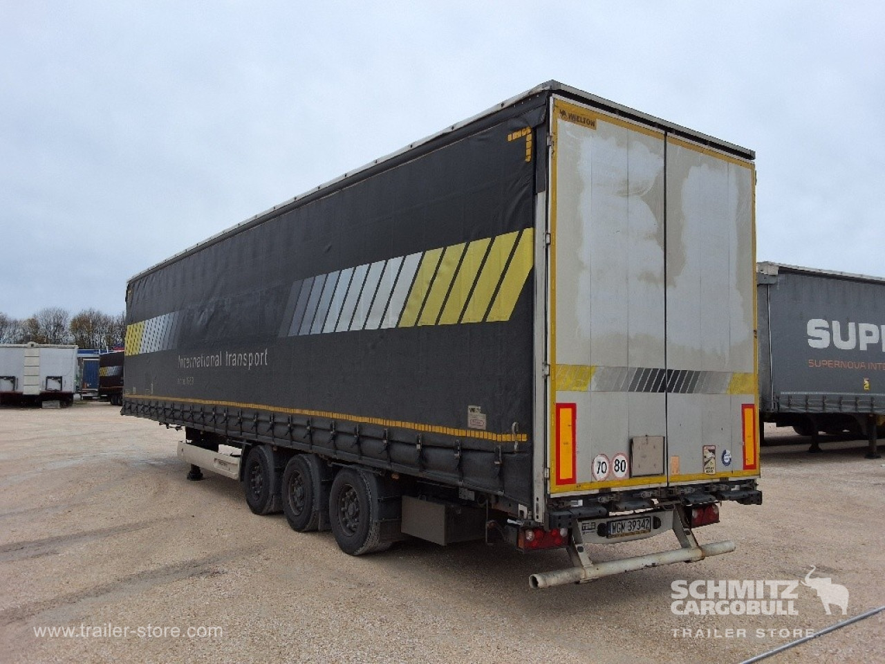 WIELTON Curtainsider Mega 