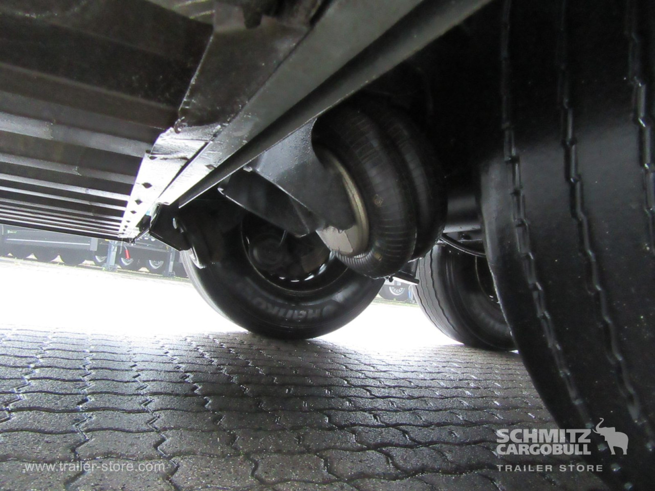 Schmitz Cargobull Curtainsider Standard Getränke 