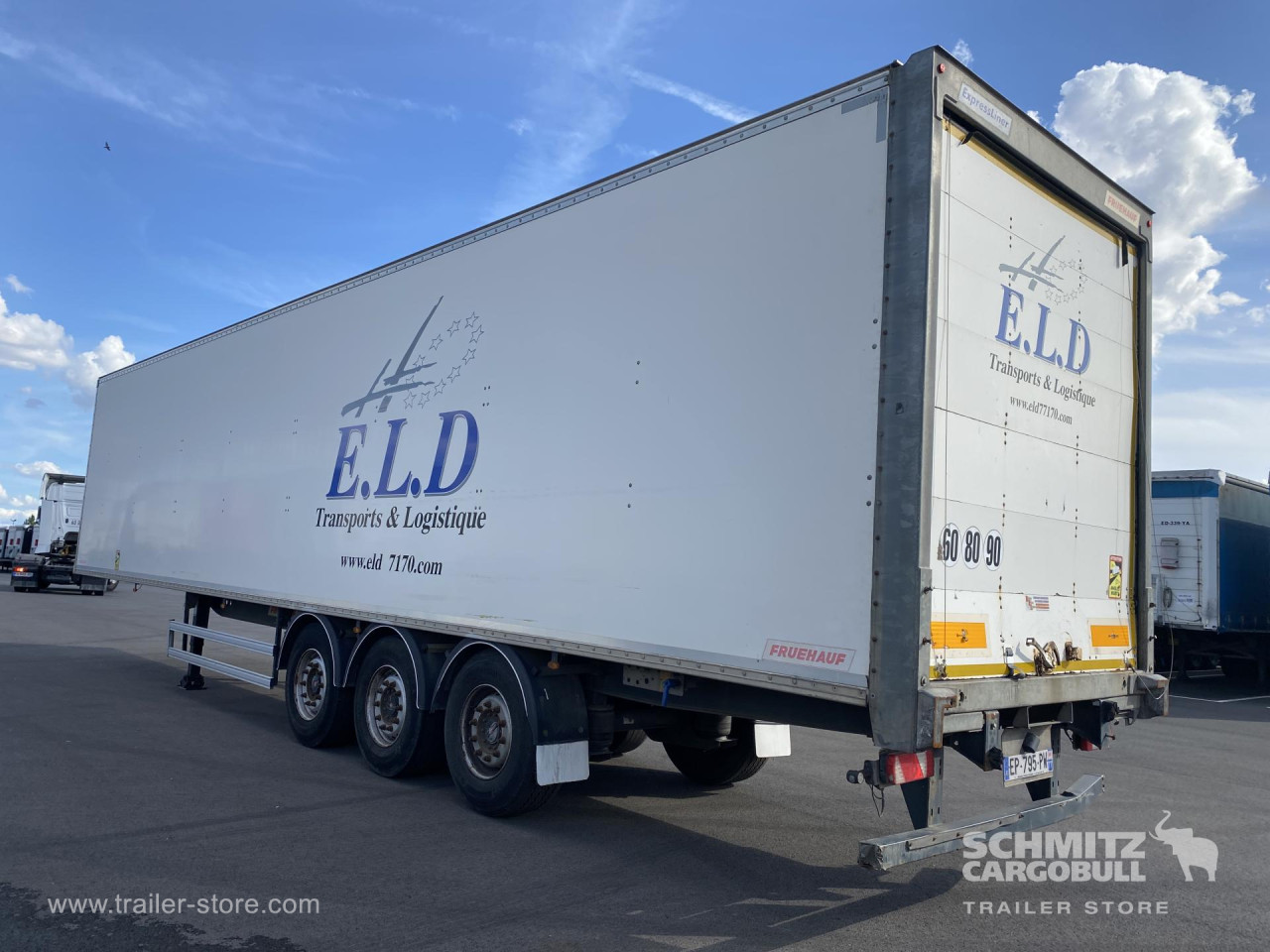 FRUEHAUF Semitrailer Dryfreight Standard Porte relevante 