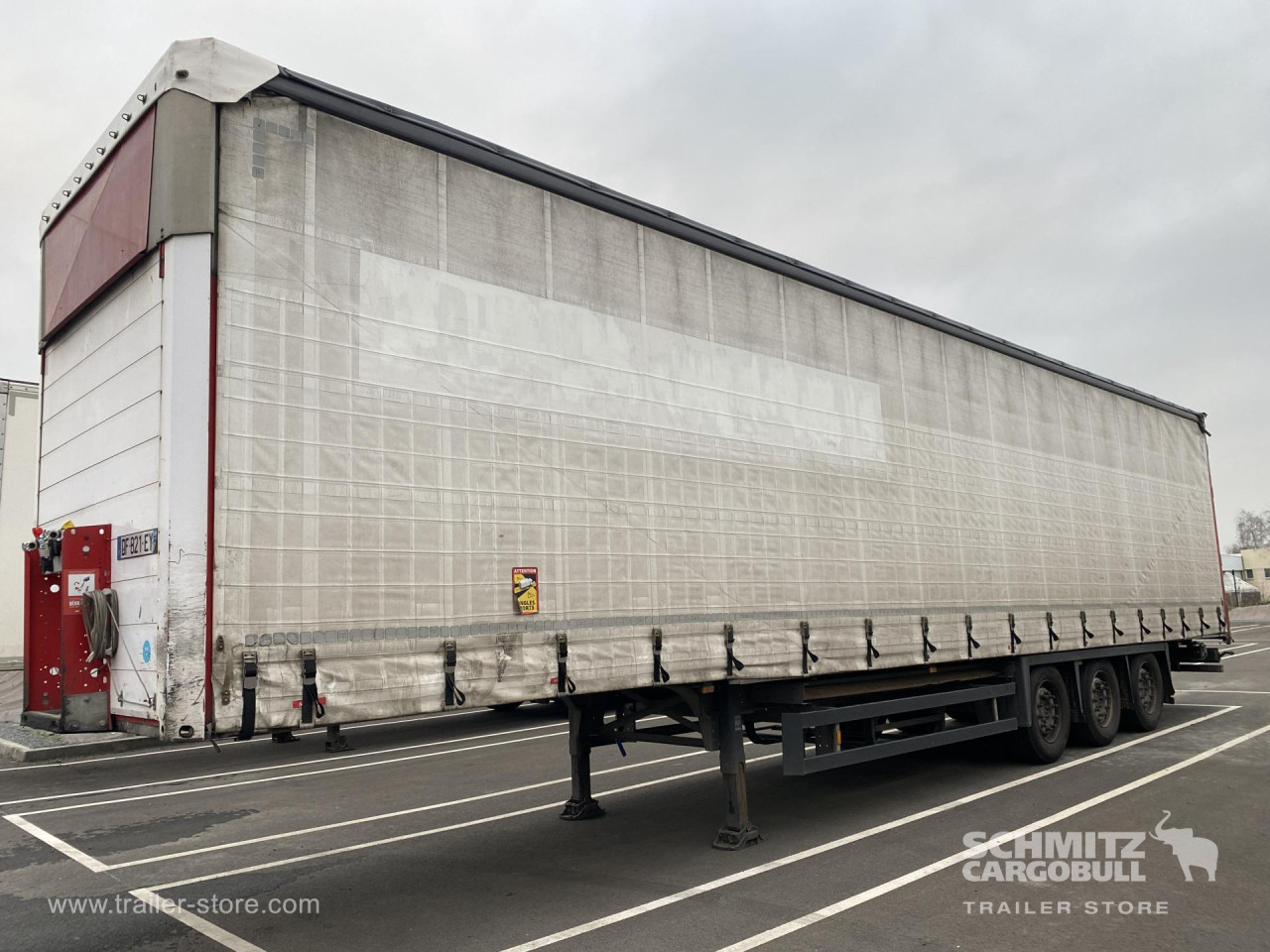 Schmitz Cargobull Semitrailer Curtainsider Mega 