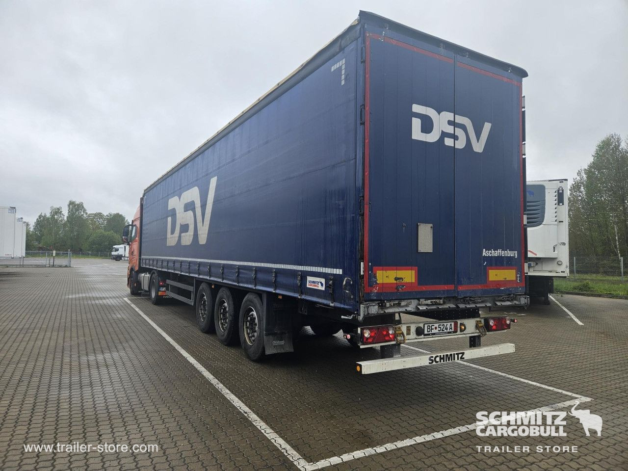 Schmitz Cargobull Curtainsider Standard 