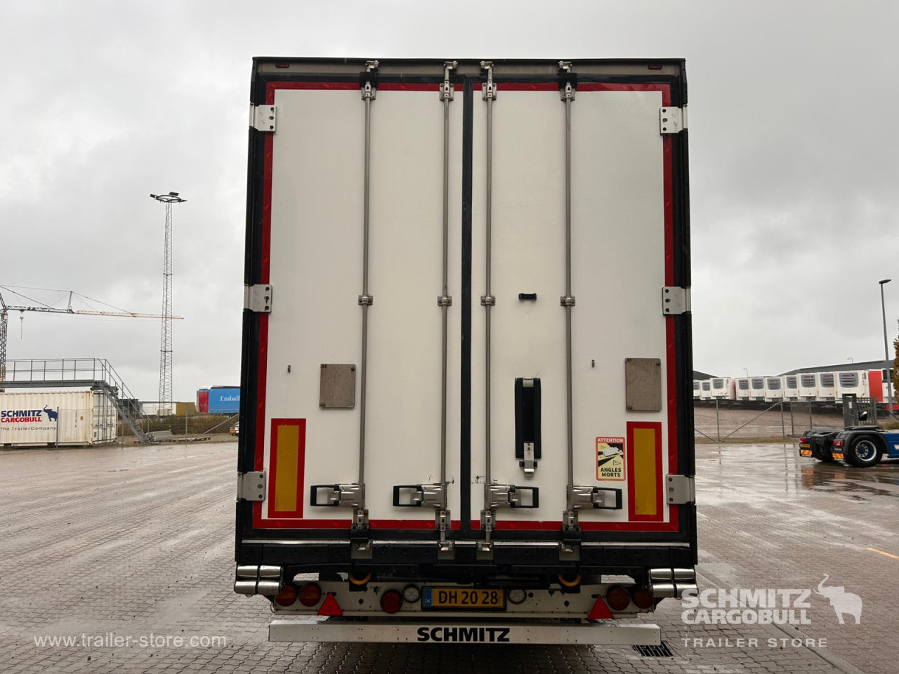 Schmitz Cargobull Reefer Meat hanging system 