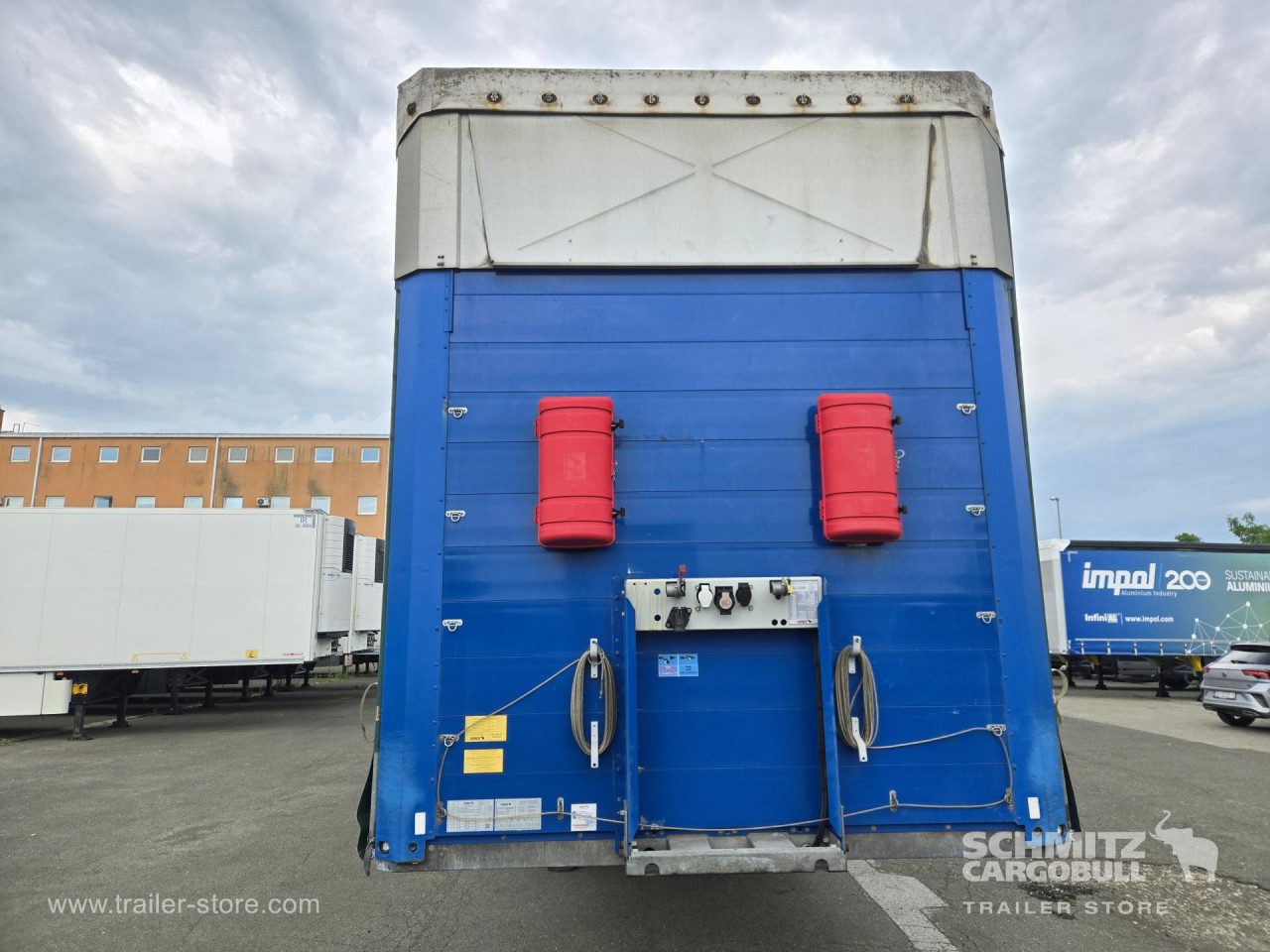 Schmitz Cargobull Curtainsider Mega 