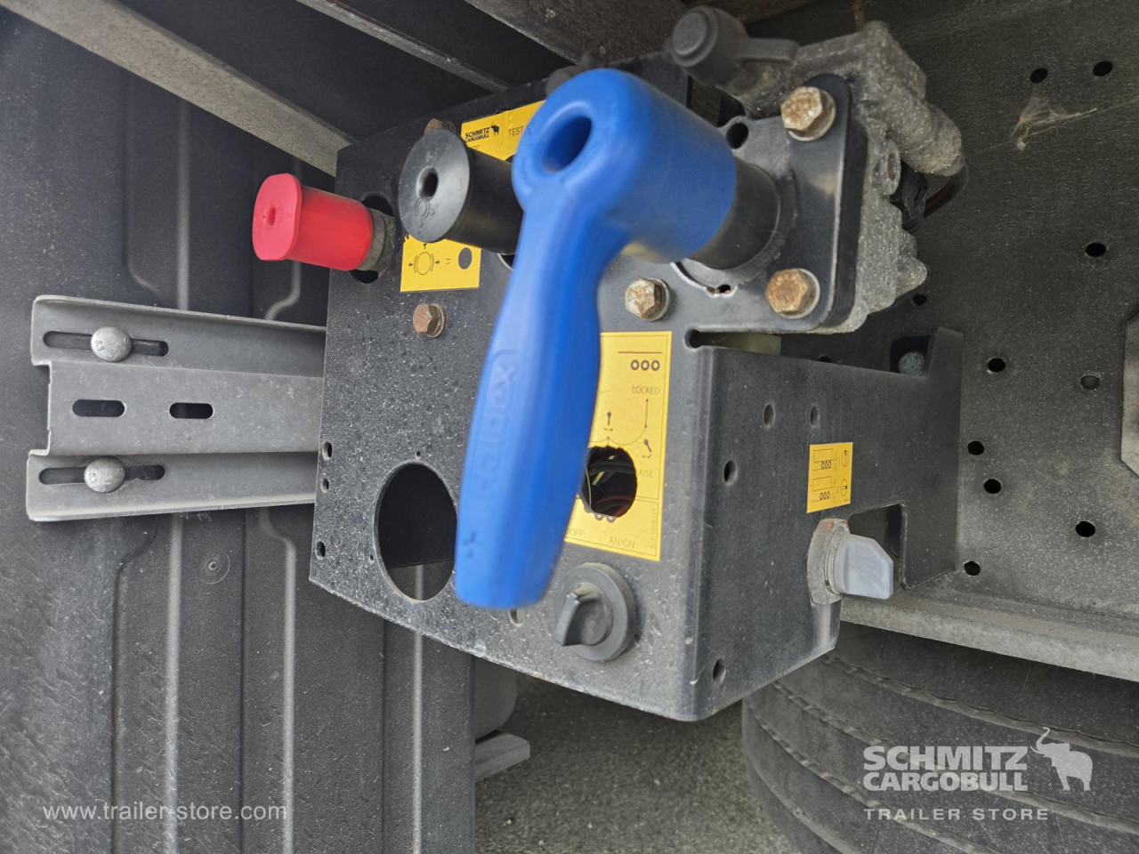 Schmitz Cargobull Curtainsider Mega 