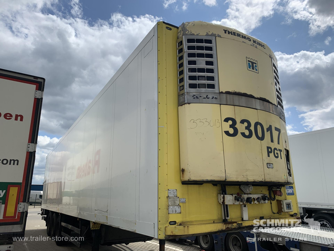 Schmitz Cargobull Reefer Standard Taillift 