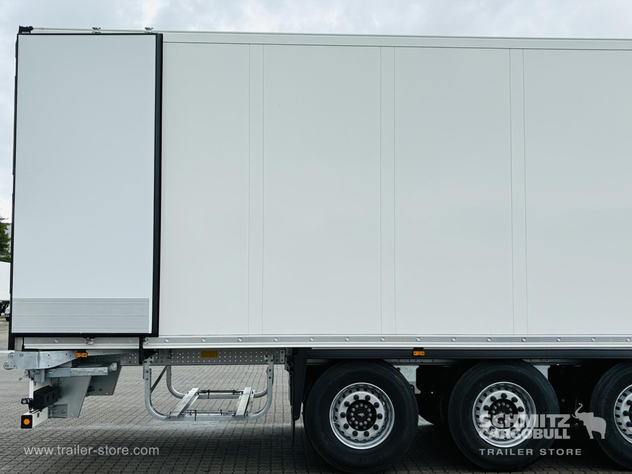 Schmitz Cargobull Tiefkühler Standard Doppelstock Trennwand 