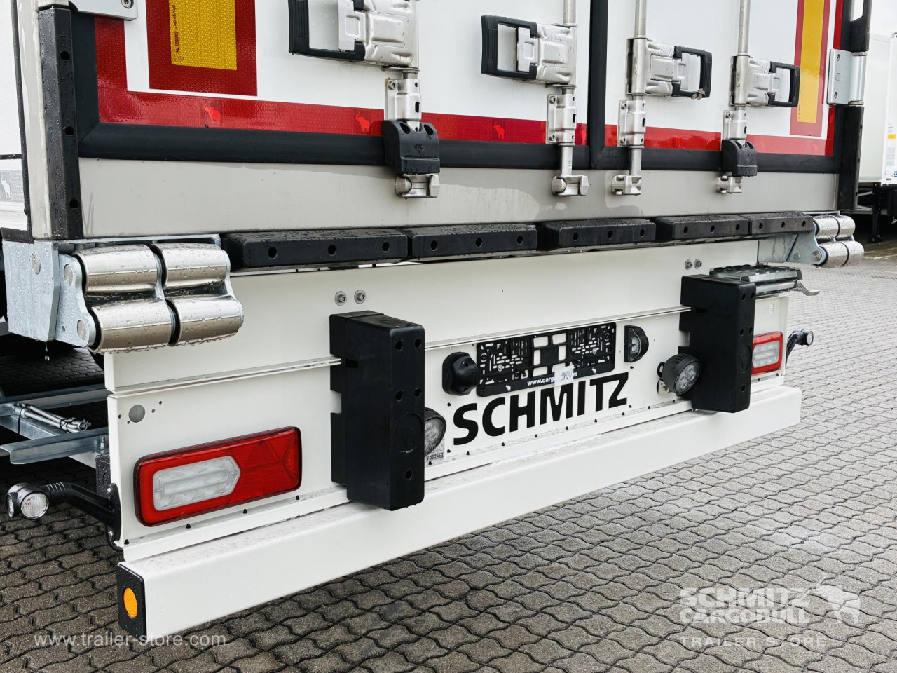 Schmitz Cargobull Tiefkühler Standard Doppelstock Trennwand 