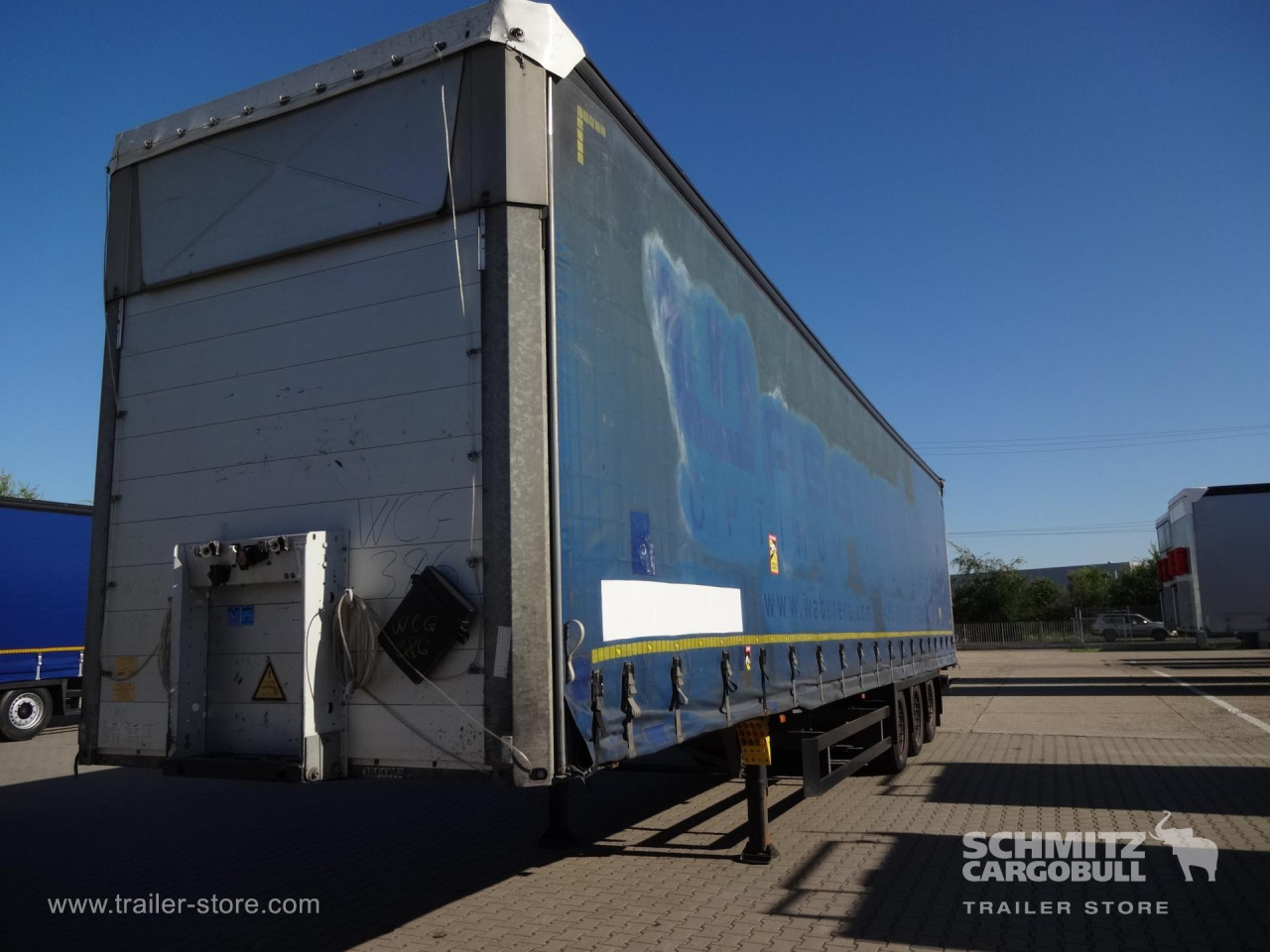 Schmitz Cargobull Curtainsider Mega 
