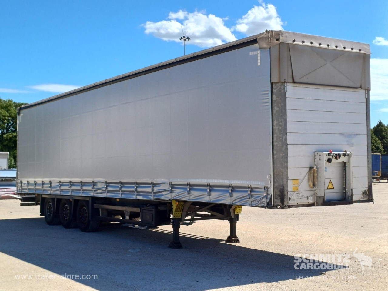 Schmitz Cargobull Curtainsider Mega 