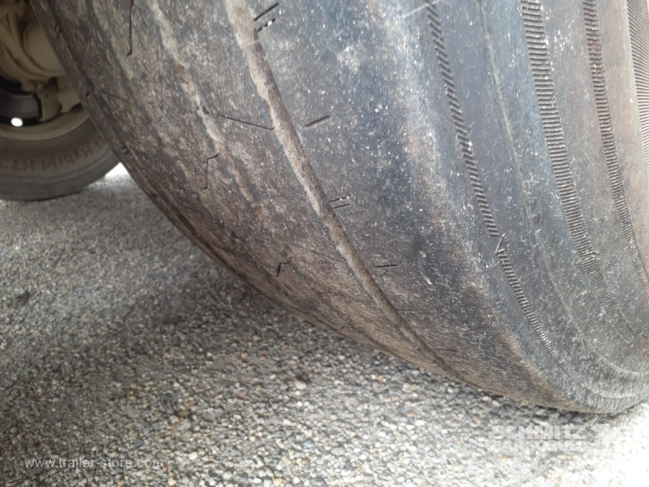 Schmitz Cargobull Semitrailer Tipper Steel half pipe body 26m³ 