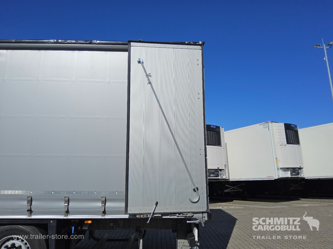 Schmitz Cargobull Curtainsider Standard 