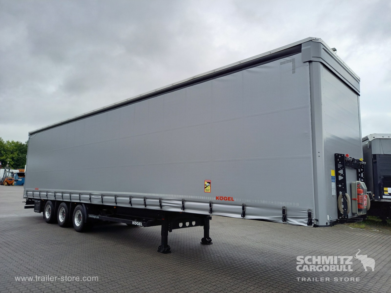 KOEGEL Curtainsider Mega 