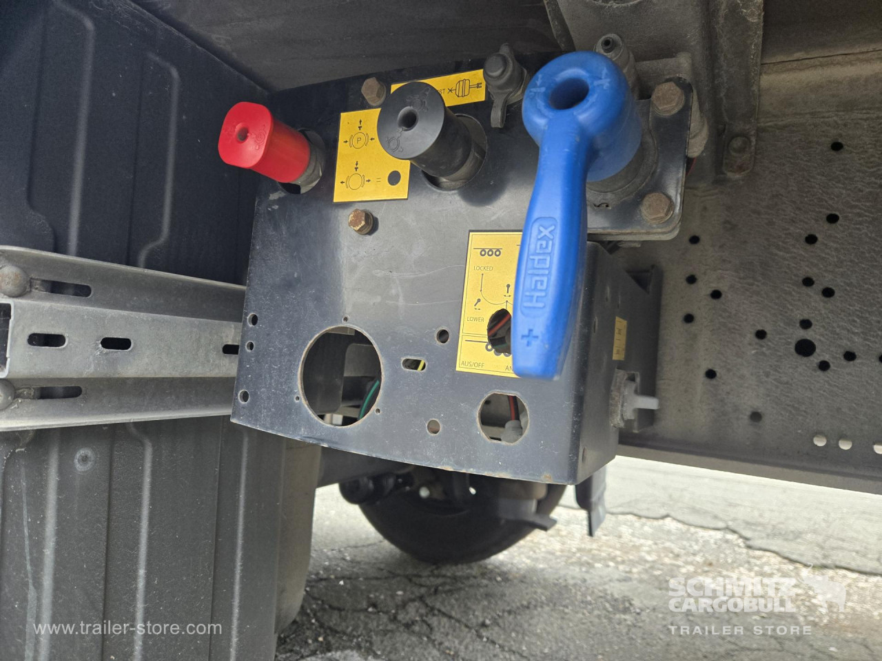 Schmitz Cargobull Curtainsider Varios 