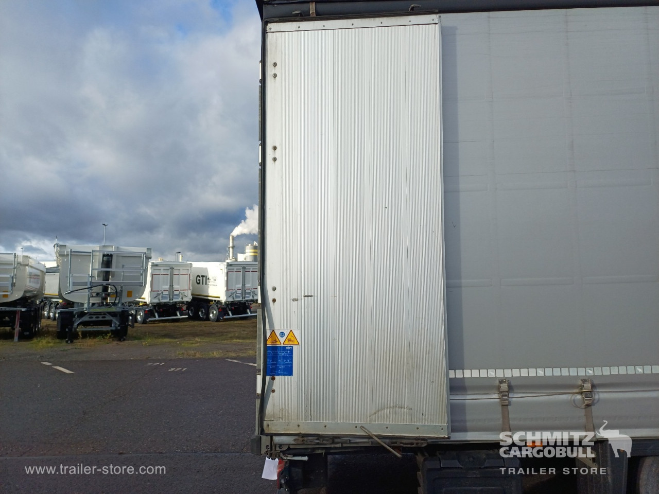 Schmitz Cargobull Curtainsider Mega 