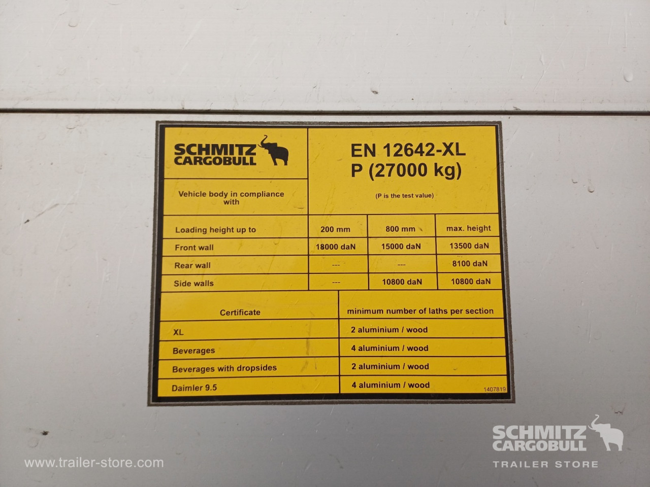Schmitz Cargobull Curtainsider Standard 