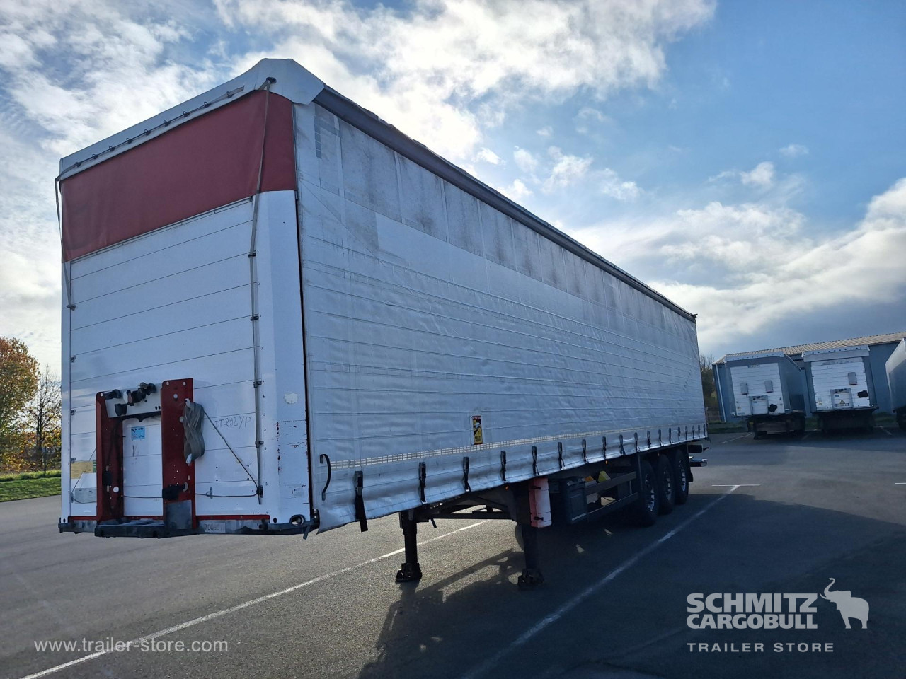 Schmitz Cargobull Semitrailer Curtainsider Standard Hayon 