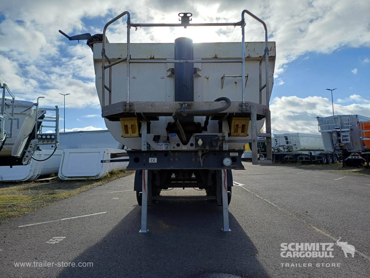 LANGENDORF Kipper Stahlrundmulde 24m³ 