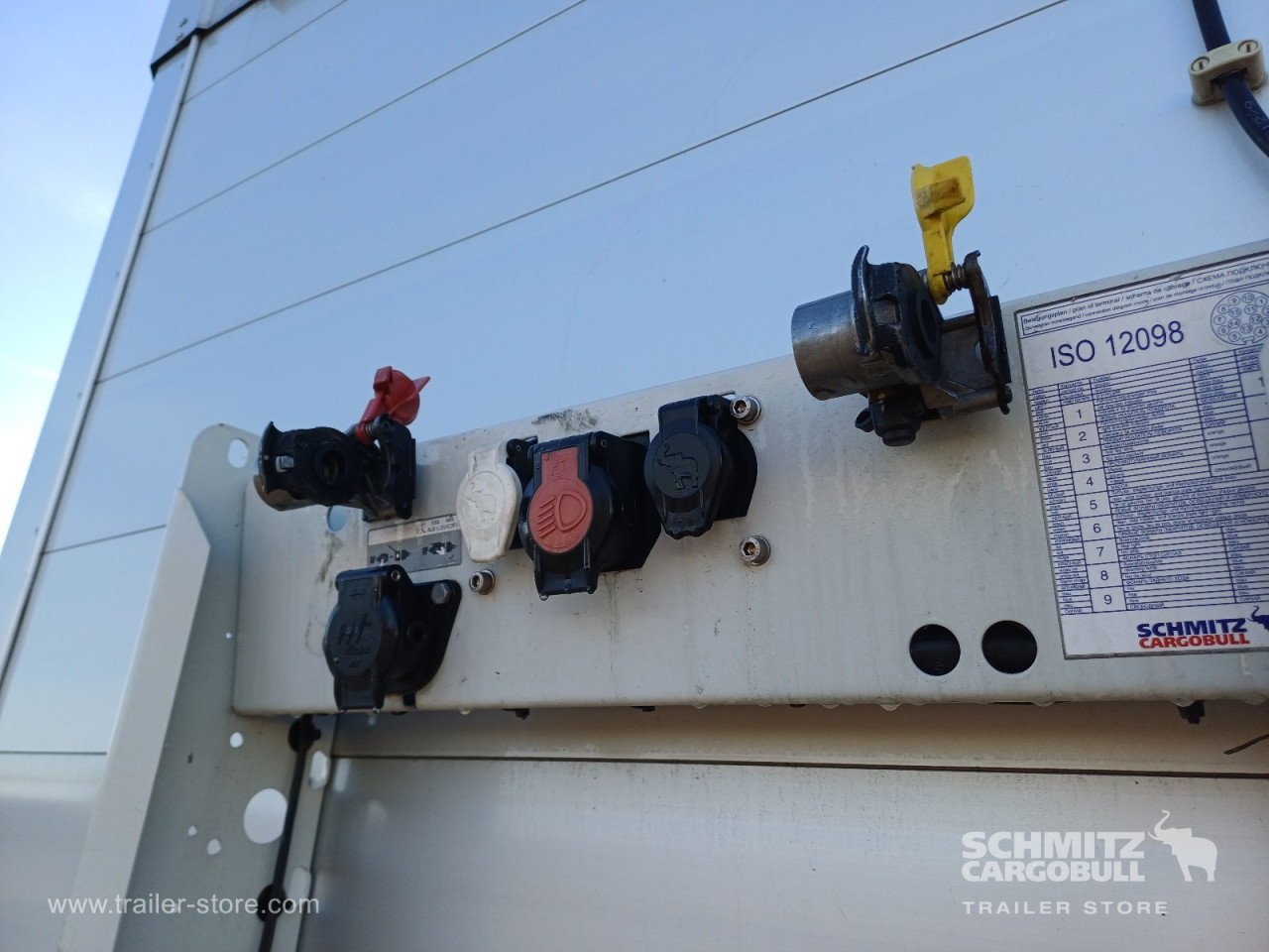 Schmitz Cargobull Curtainsider Standard 
