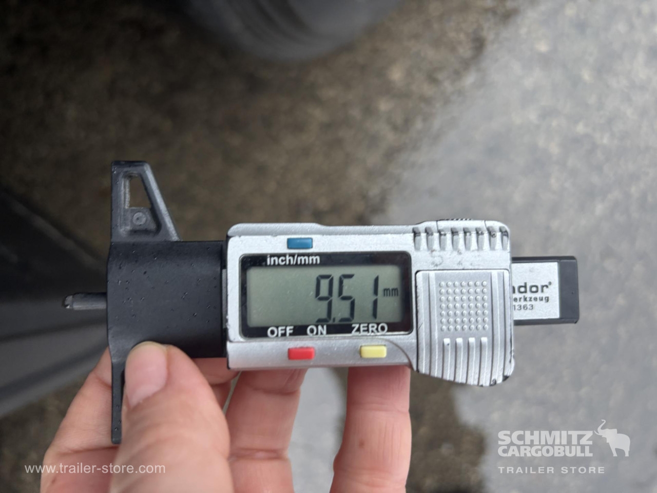 Schmitz Cargobull Curtainsider Mega 