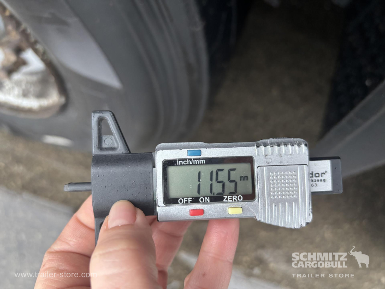 Schmitz Cargobull Curtainsider Mega 