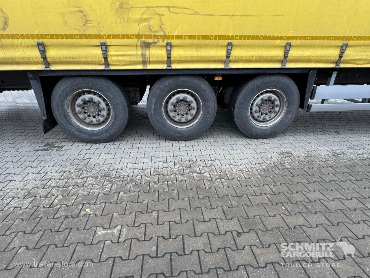 Schmitz Cargobull Curtainsider Standard 