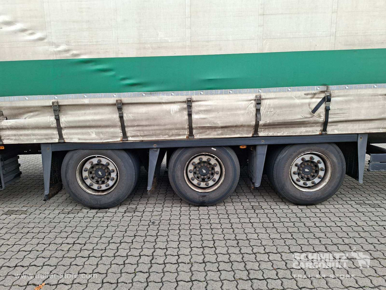 Schmitz Cargobull Curtainsider Varios 