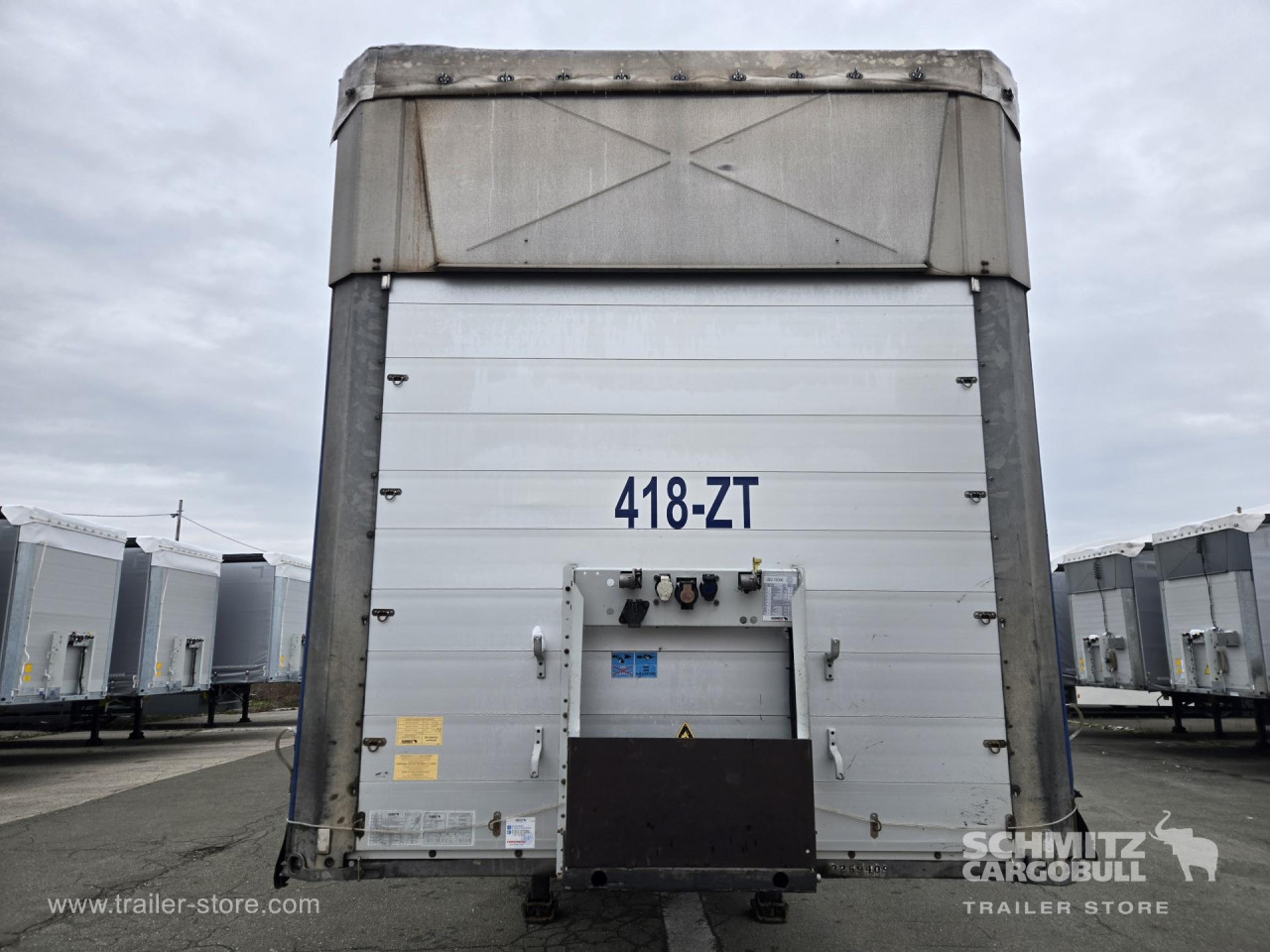 Schmitz Cargobull Curtainsider Varios 