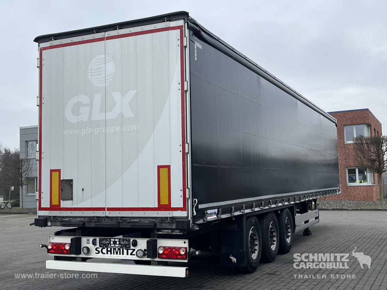Schmitz Cargobull Curtainsider Standard Getränke 