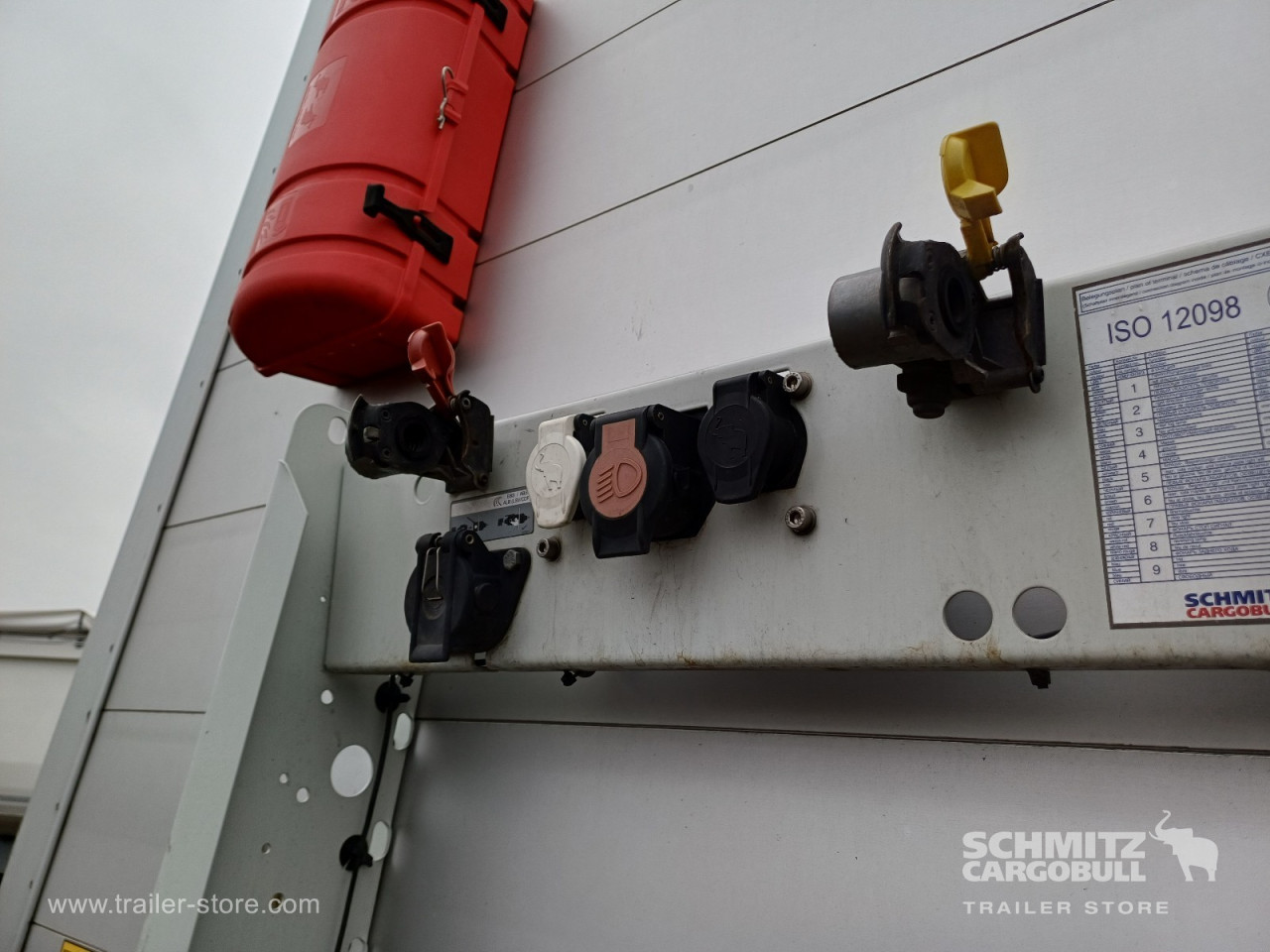 Schmitz Cargobull Curtainsider Standard Staplerhalterung 