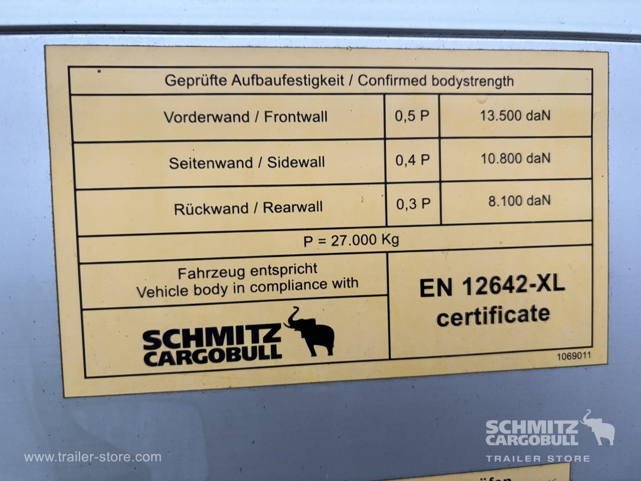 Schmitz Cargobull Curtainsider Standard 