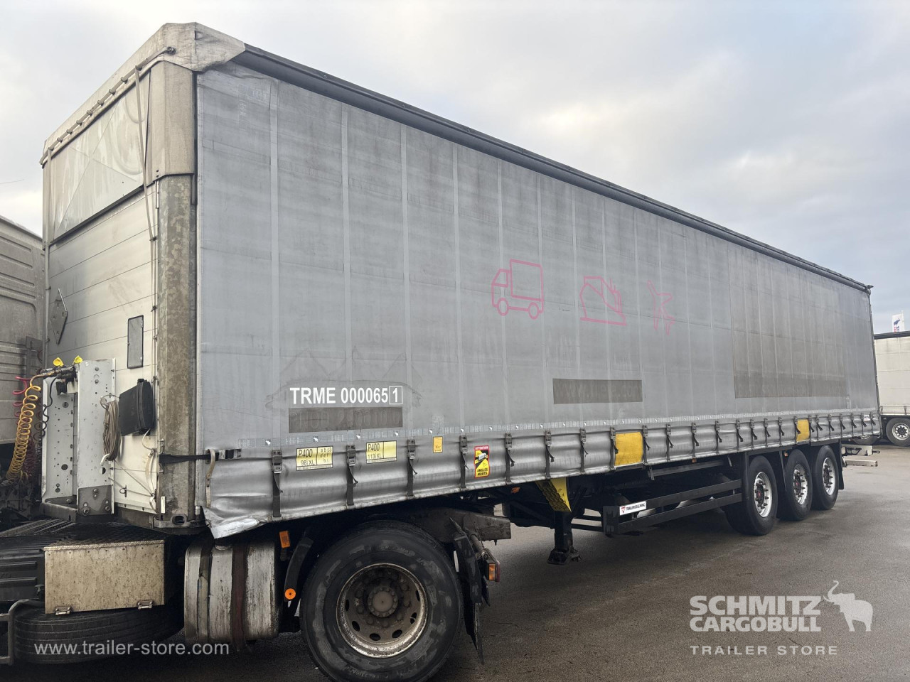 Schmitz Cargobull Curtainsider Standard 