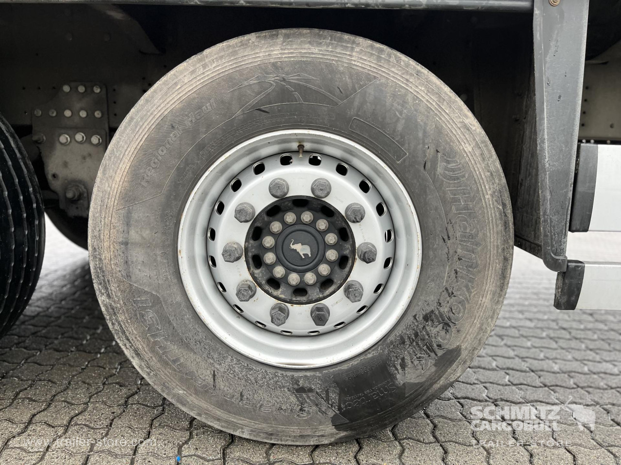 Schmitz Cargobull Curtainsider Standard Getränke 