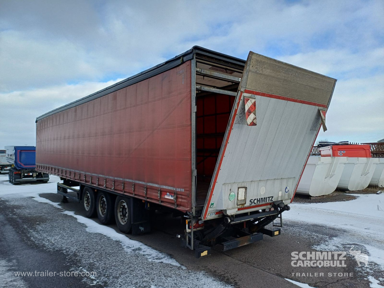 Schmitz Cargobull Curtainsider Standard Ladebordwand 