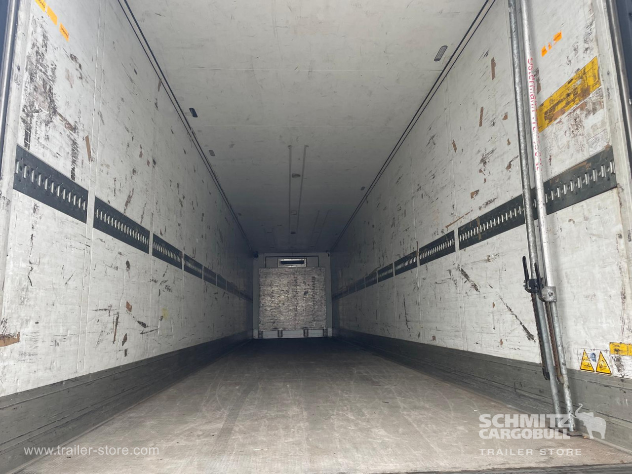 Schmitz Cargobull Reefer Standard Taillift 